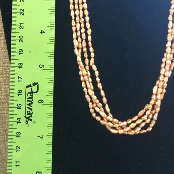Vintage Freshwater Seed Pearl necklace 14K Gold filigree closure. Mint condition - Picture 6 of 7